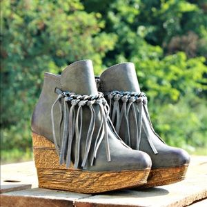 Southern fried chicks wedge booties